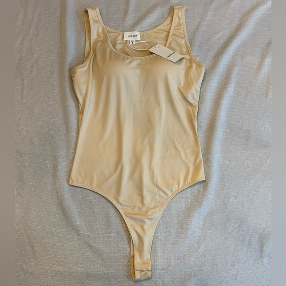 Heyson Tops - NWT HEYSON Thong Body Suit, Bra Lined, Size Small.